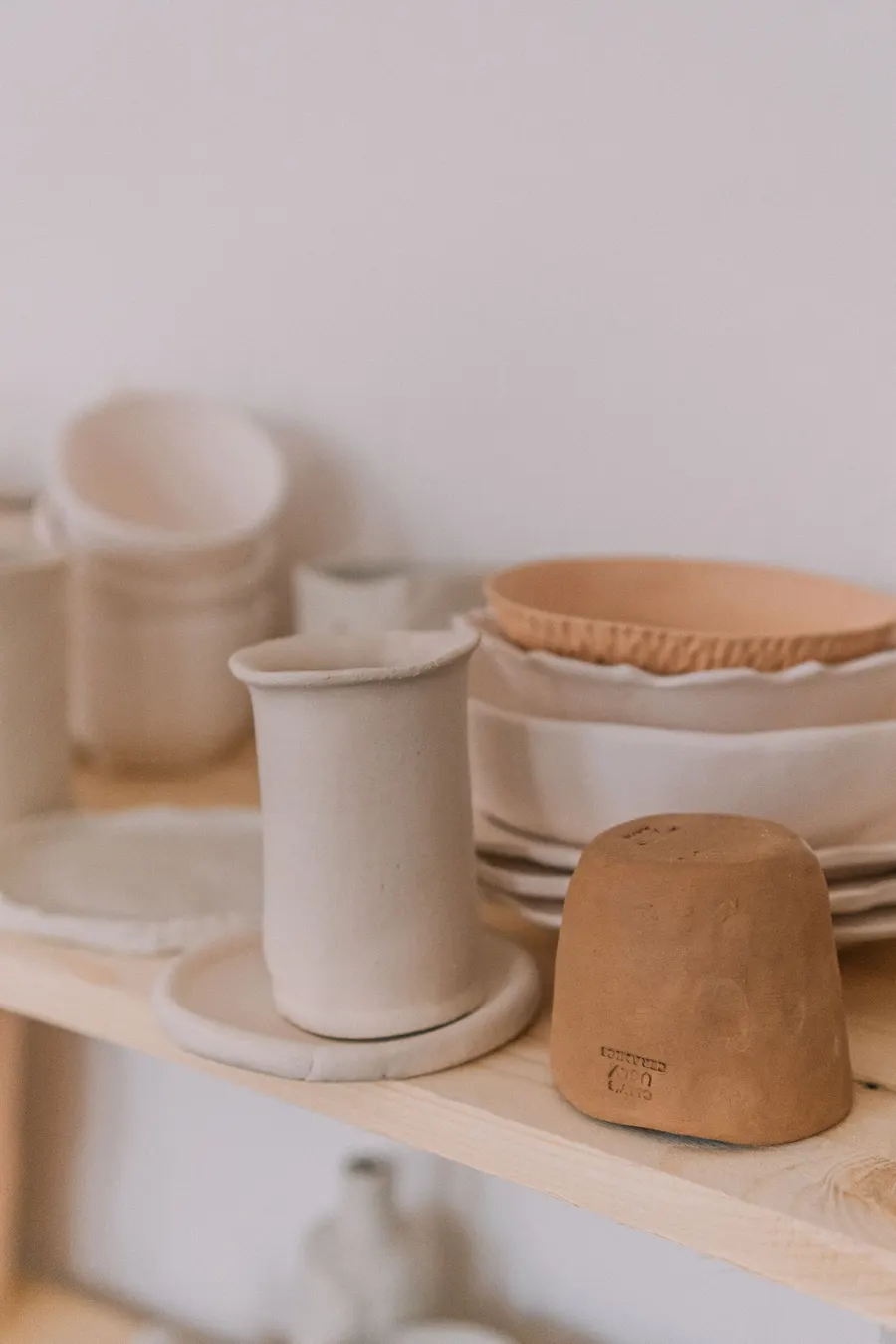 Oat stoneware bowl