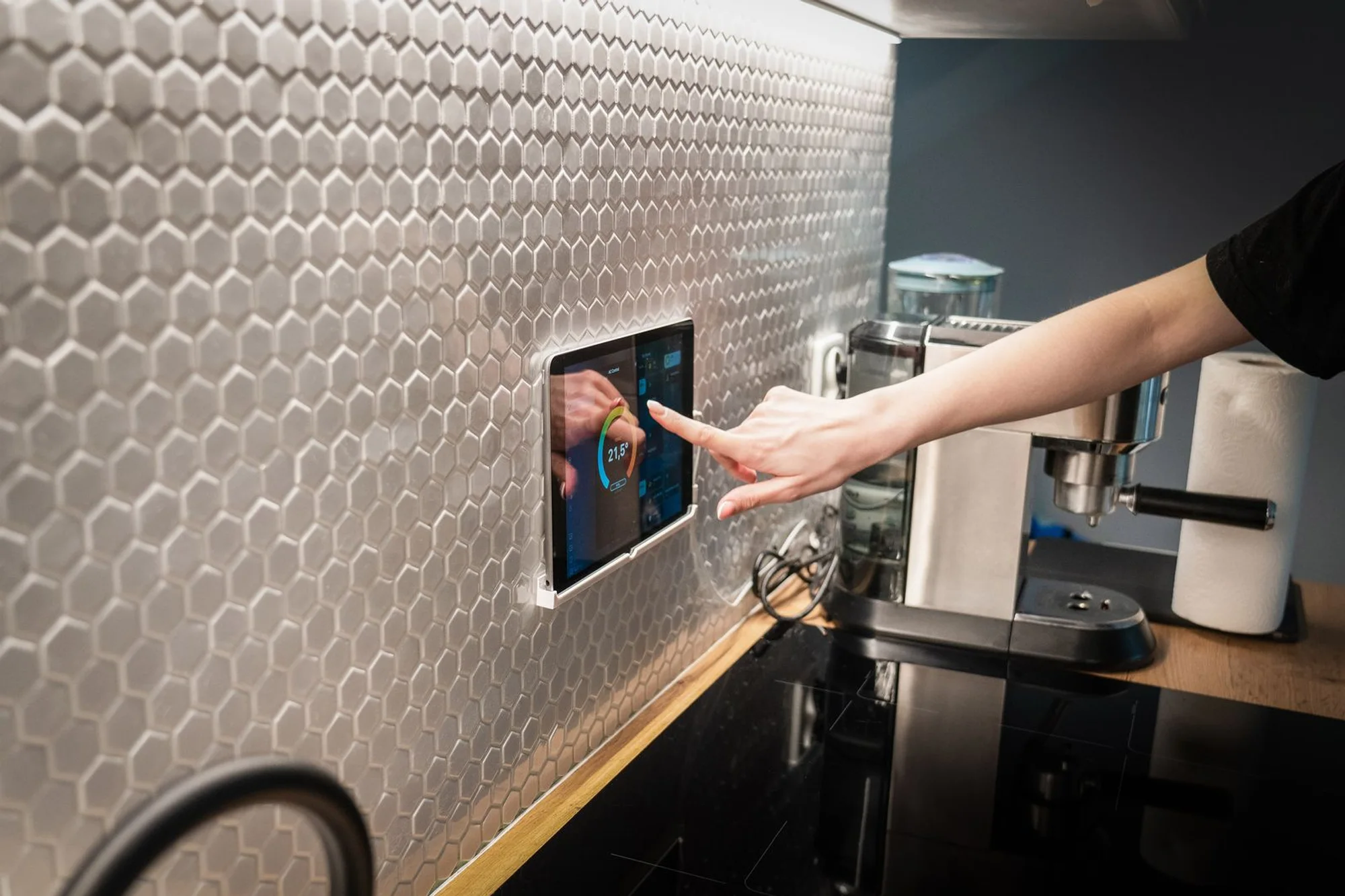 A home made smart with integrated automation