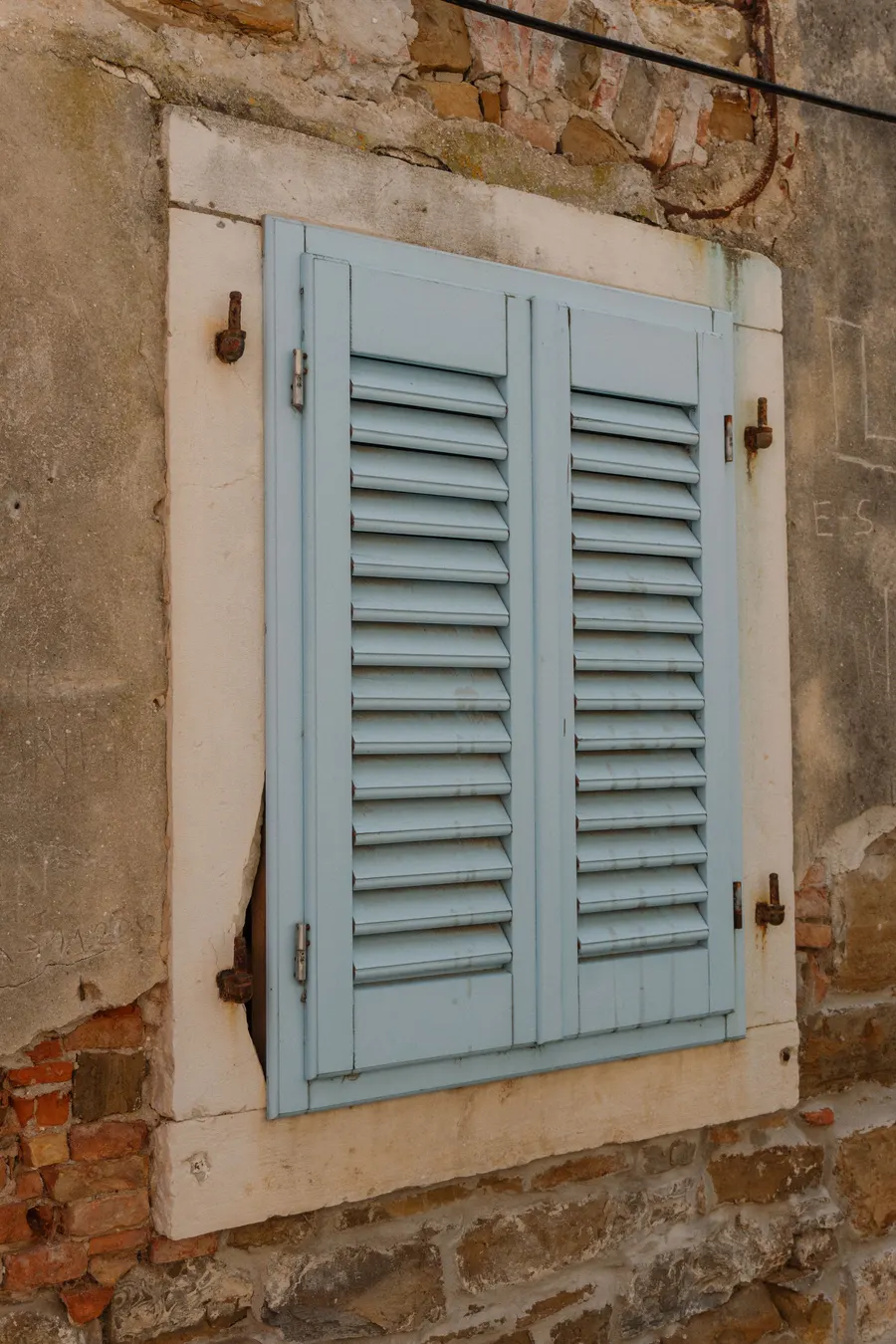 Shutters & blinds